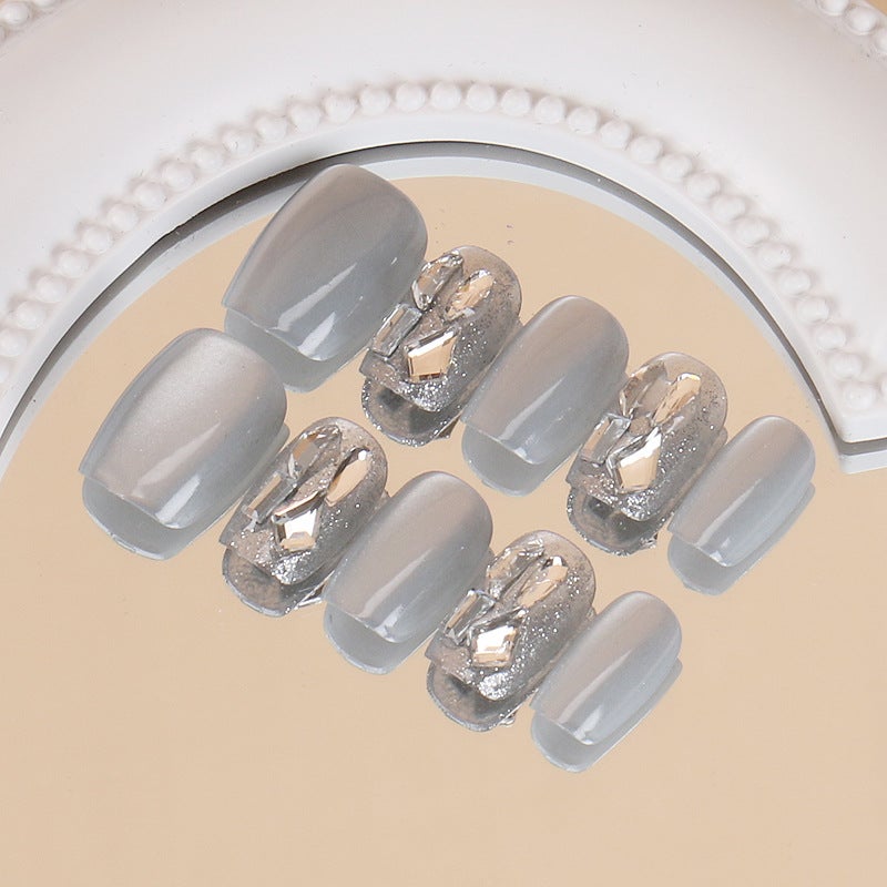 High-Grade Cat Eye Nail Patches – 30 Pieces White Star Pattern Fake Nails for Women - Image 4